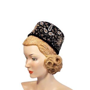 1950s 60s Vintage  Black Velvet Pillbox Hat With Metallic Embroidery & Beads